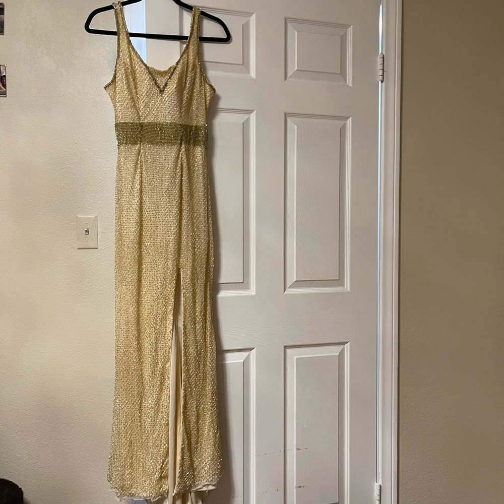 Mac Duggal Gown sequin with slit ( champagne/gold color)